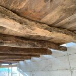 Poutre en bois rénovée